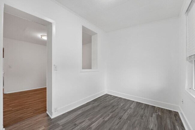Building Photo - 1607 Ramsay St