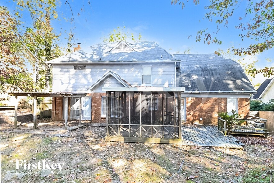 Building Photo - 8661 Beckenham Dr