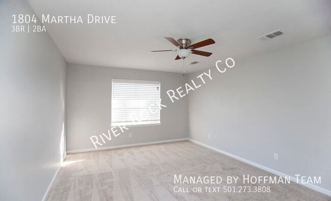 Building Photo - 1804 Martha Dr