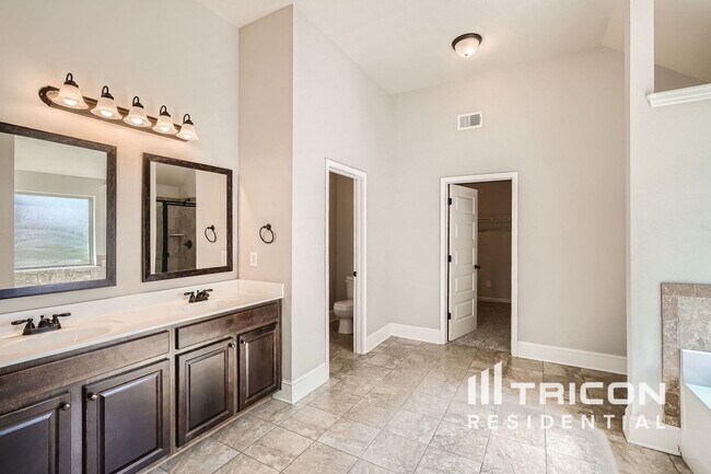 Building Photo - 1060 Del Mar Club Dr