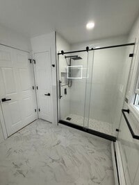 Building Photo - 2054 Grove St