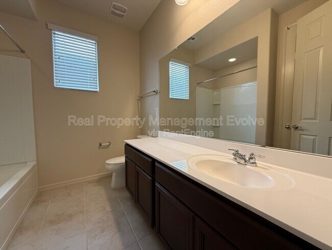 Building Photo - 5811 N 88th Ln