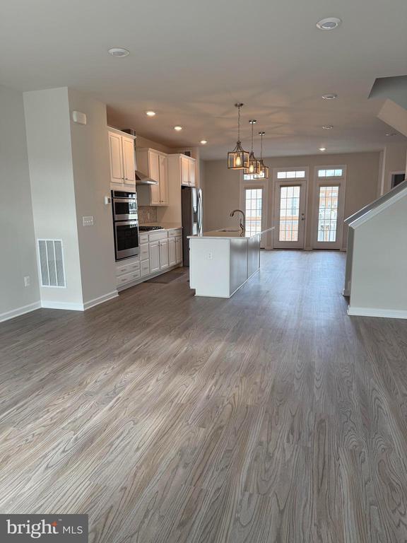 Building Photo - 7464 Wilmer Way