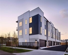 Building Photo - 5908 Val Verde St