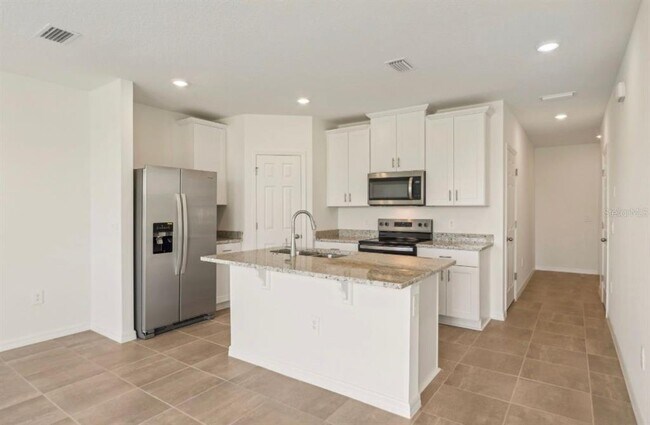 Building Photo - 16390 Bird of Paradise Ave