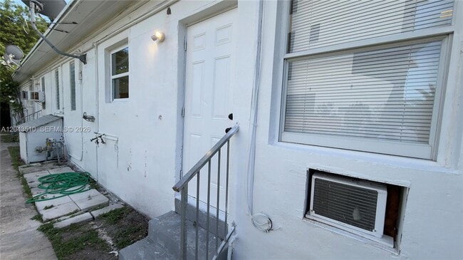 Building Photo - 808 84th St