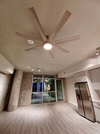 Building Photo - 353 E Bonneville Ave