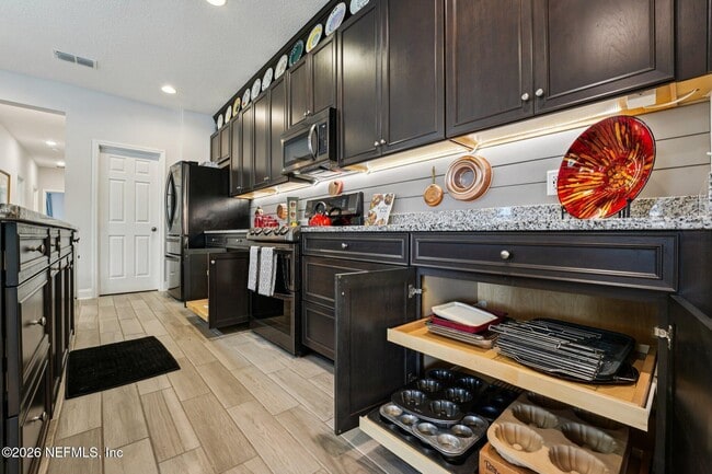 Building Photo - 48 Indian Grass Dr
