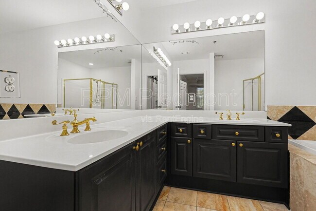 Building Photo - 1735 Peachtree St NW