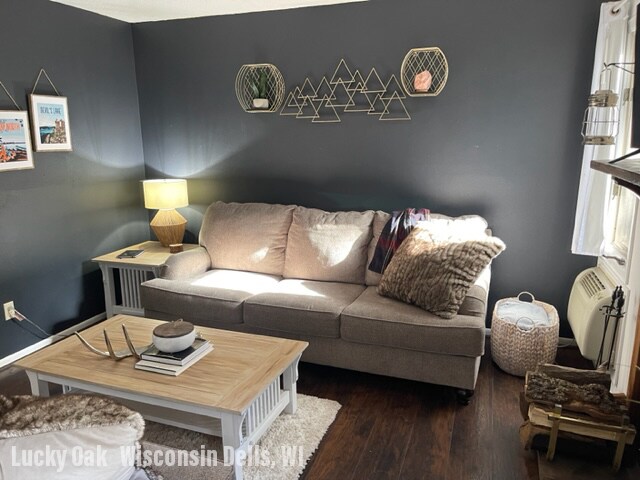 1 sofa and 1 loveseat, very comfortable - 7 Oak Trl