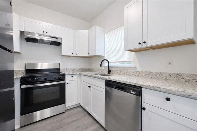 Building Photo - 2259 Sisk St NW