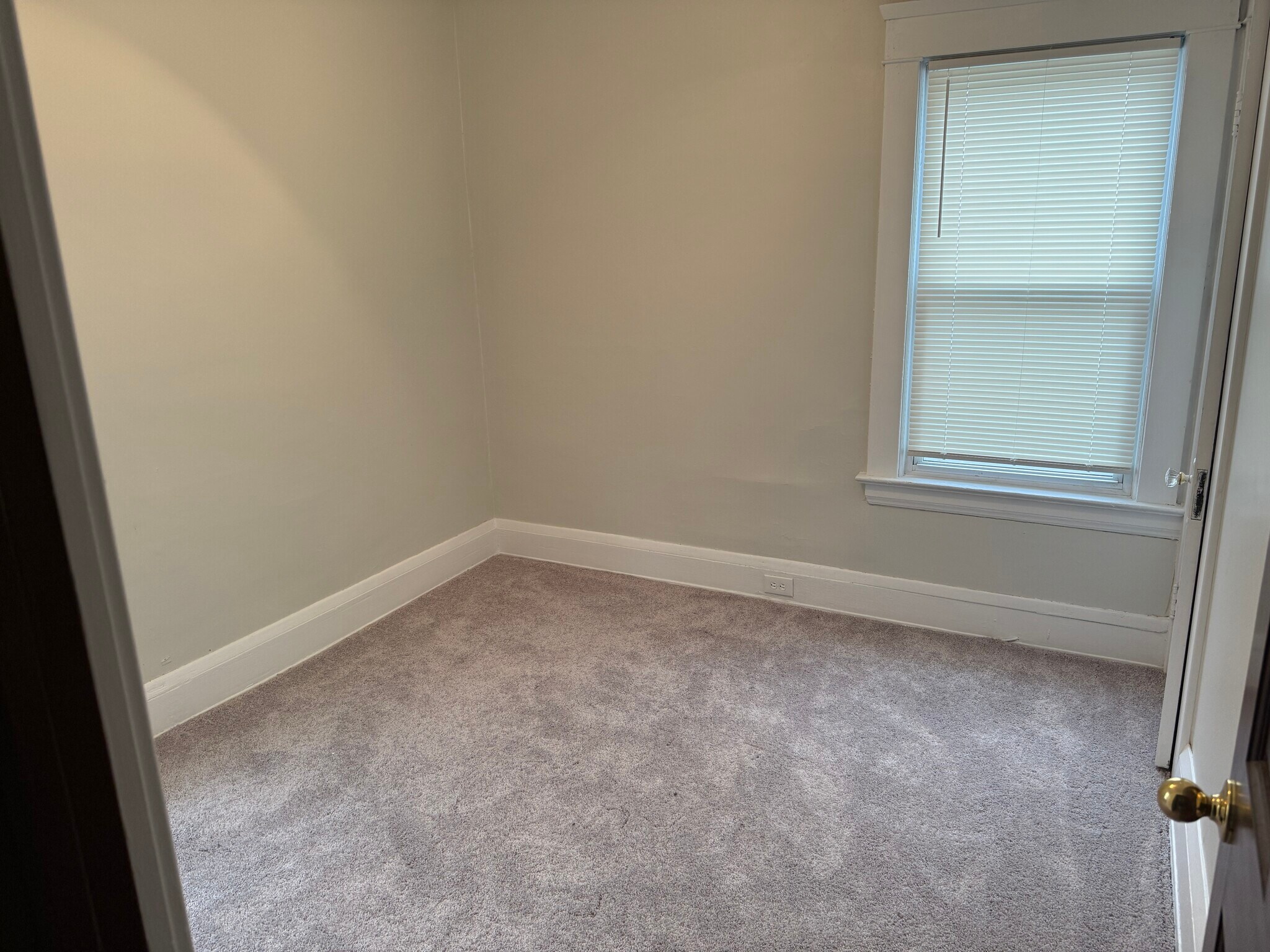 Building Photo - 11916 Browning Ave