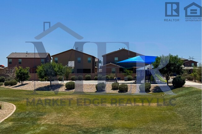 Building Photo - 4Bed/4Bath w/2 Car Gar-Tucson! $199 MOVE-I...