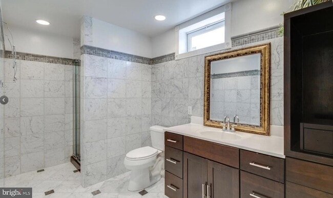 Building Photo - 21201 Sundial Ct