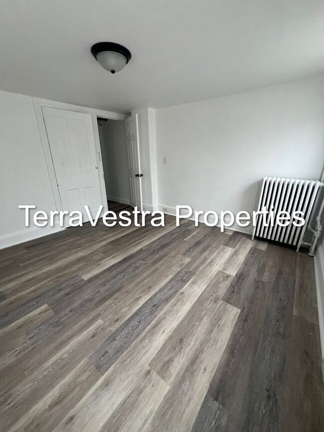 Building Photo - 3 Bed Single Family in Salem. Eligible for $500 Security Deposit.