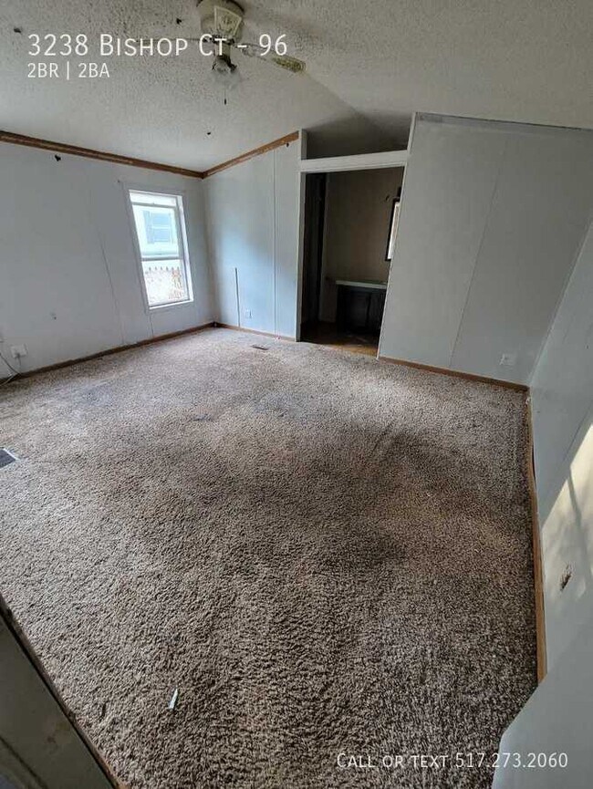 Building Photo - Remodeled Mobile Home - Fall Move in Specials