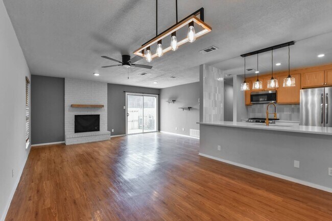 Building Photo - 1602 Missouri Ave