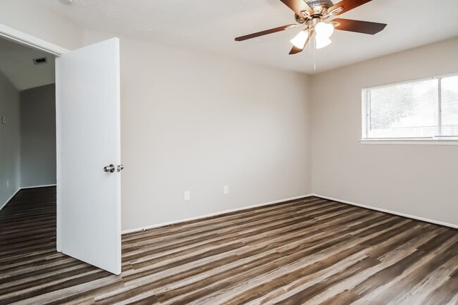 Building Photo - 4514 Tylergate Dr