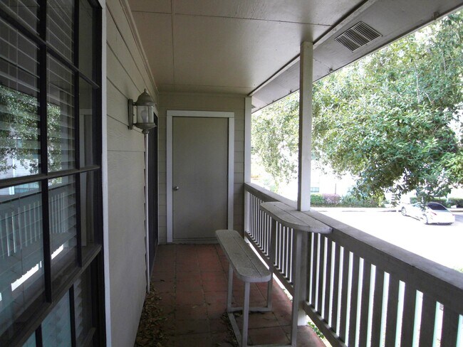 Building Photo - 14911 Wunderlich Dr