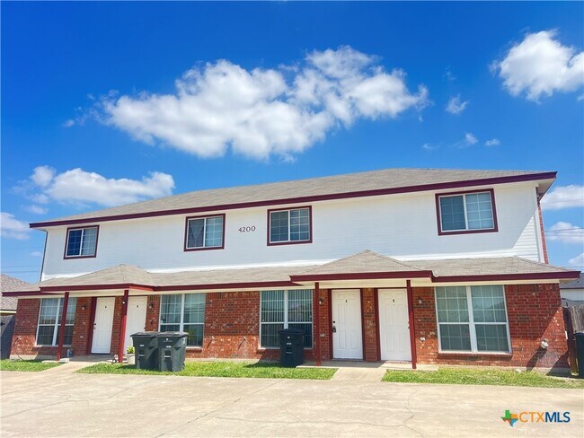 Building Photo - 4200 Alan Kent Dr