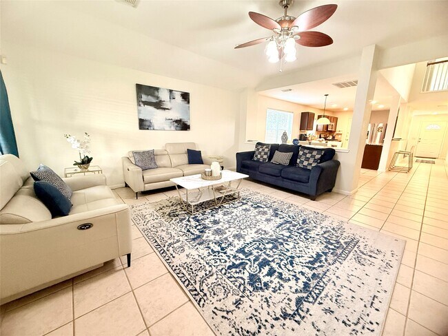 Building Photo - 4615 Pin Oak Creek Ln