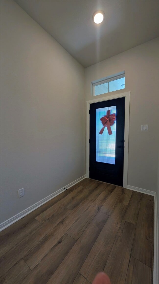 Building Photo - 31814 Blossom Ln