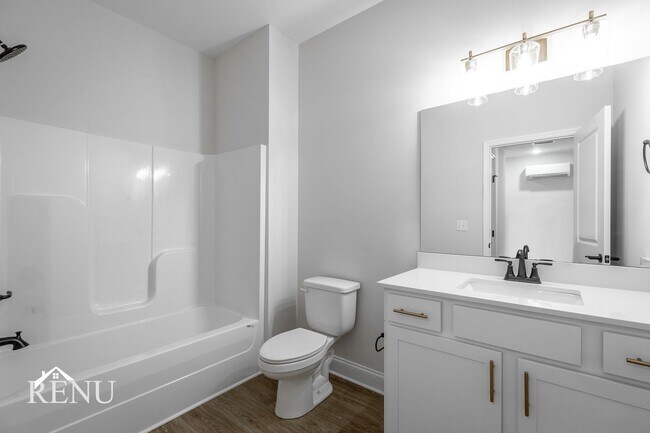 Building Photo - 5675 Sofias Cir