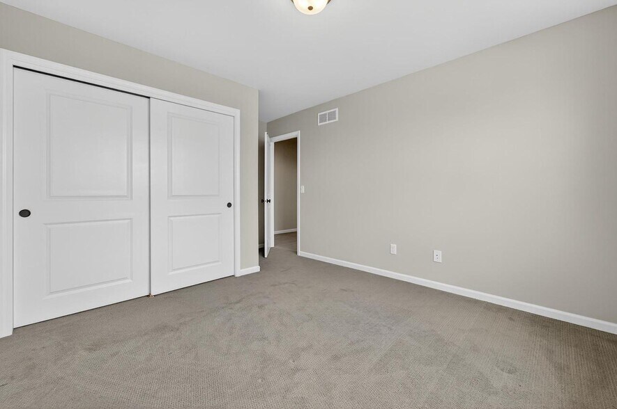 Building Photo - 9720 Winter Basil Dr