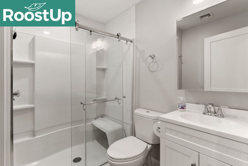 Building Photo - Furnished Bedroom with Private Bath in South Boston