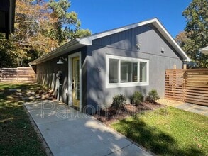 Building Photo - 106 Durham Pl