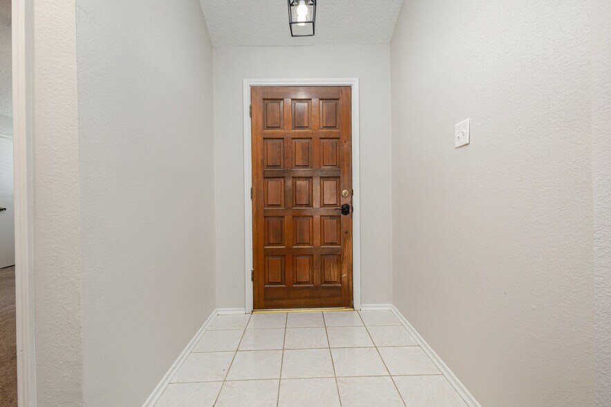Building Photo - 1537 Winter Park Ln
