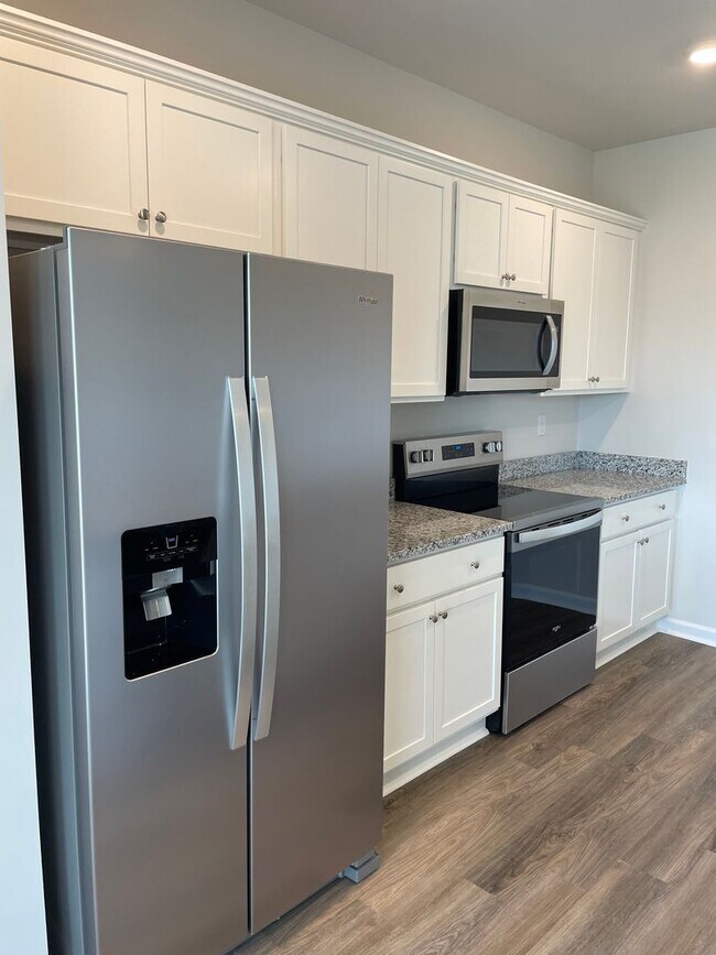 Building Photo - 3 Bedroom 2 Bathroom House in Supply NC