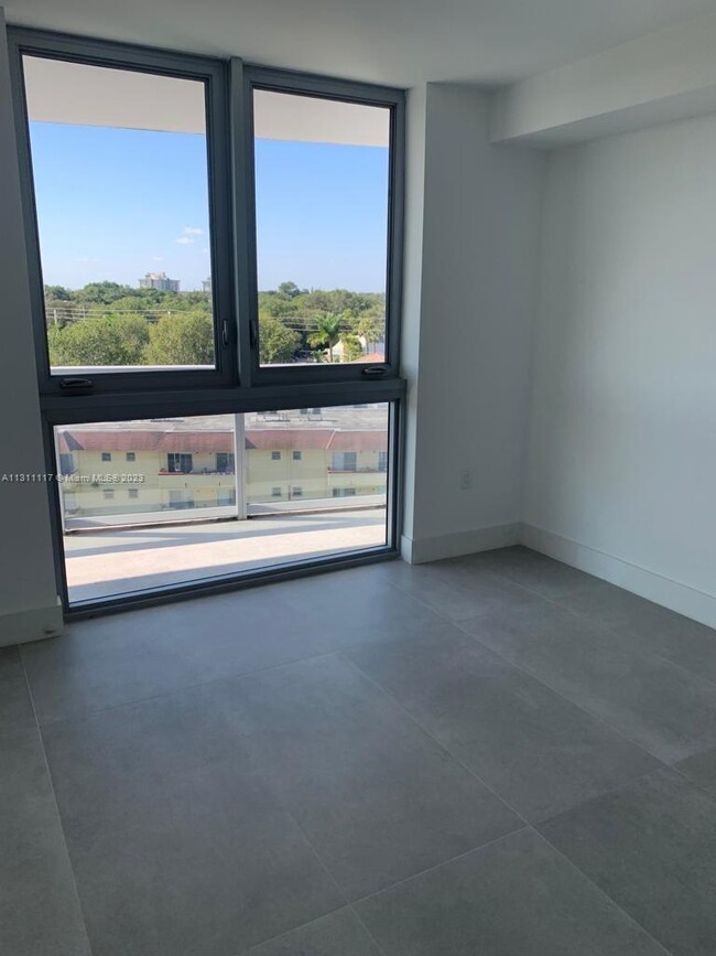 Building Photo - 2 bedroom in North Miami FL 33181