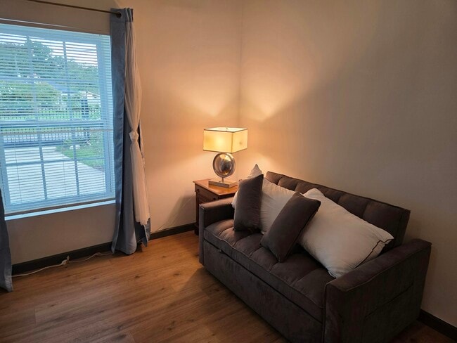 Building Photo - 2355 Ribault Scenic Dr