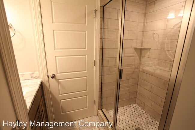 Building Photo - 4 br, 3 bath House - 139 Bragg Avenue
