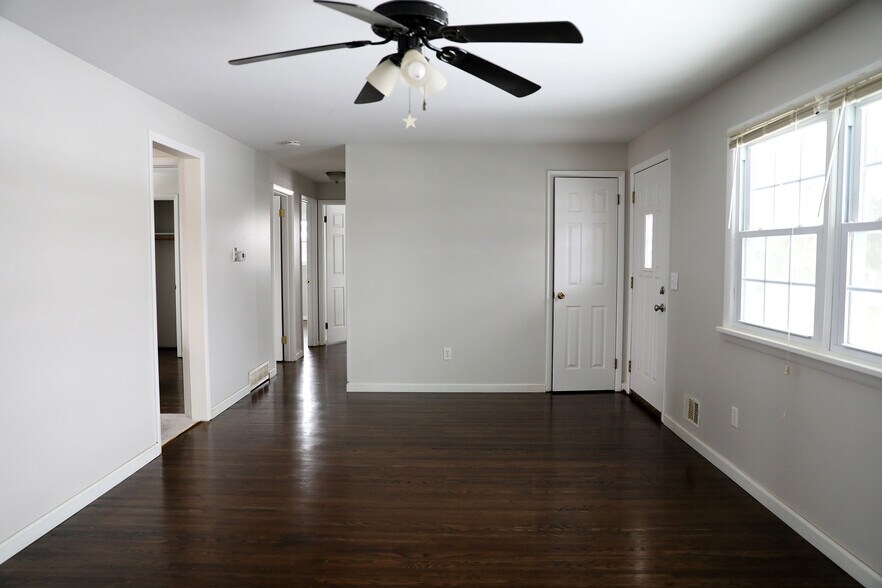 Living Room - 16 Beckwith Road