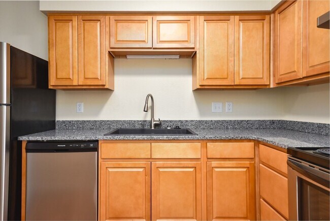 Building Photo - Table Rock Apartments