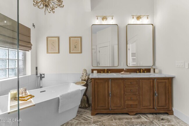 Building Photo - 407 Petrel St