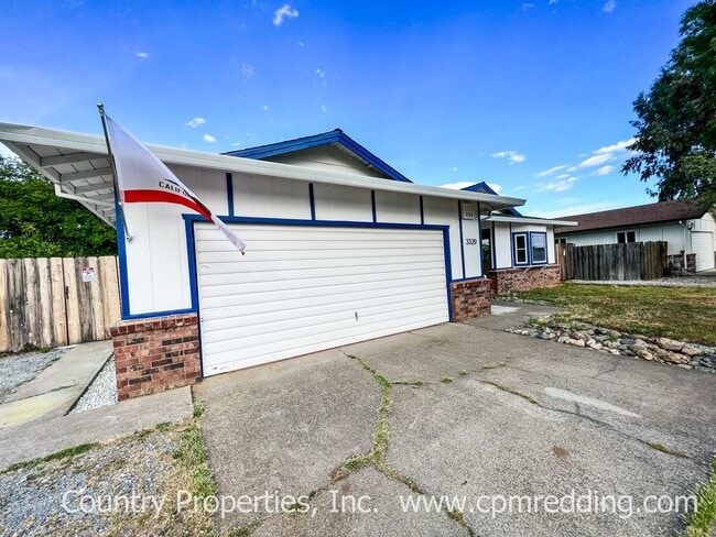 Building Photo - Spacious 3-Bedroom House with Gated Pool i...