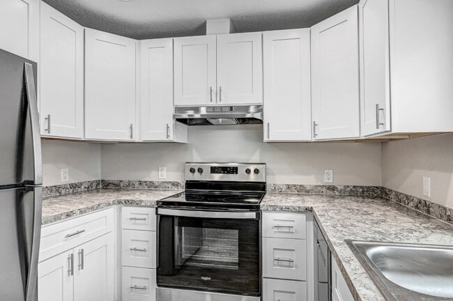 Building Photo - Charming 2 bedroom blending style and functionality