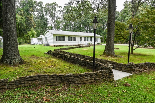 Primary Photo - SFH In Gambrills