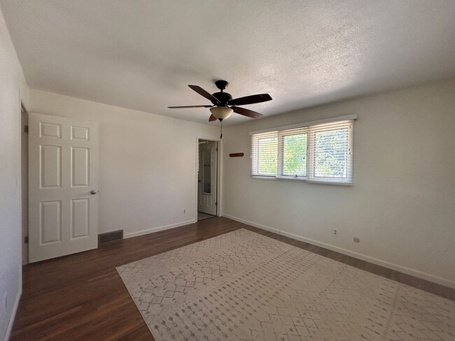 Building Photo - Large home in beautiful Stevensville setting