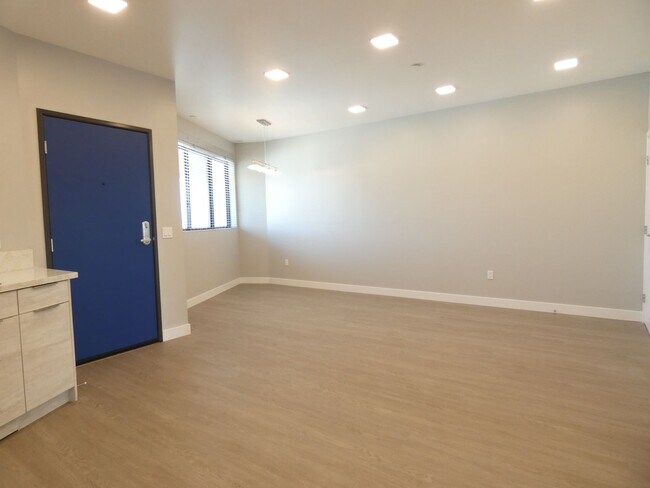 Building Photo - 11671 Erwin St