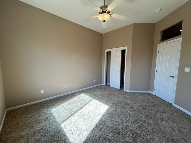 Building Photo - 206 S Argyle Pl