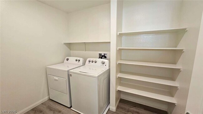 Building Photo - 9986 S Ullom Dr