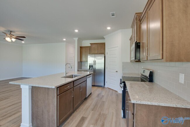 Building Photo - 113 Duskwood Dr