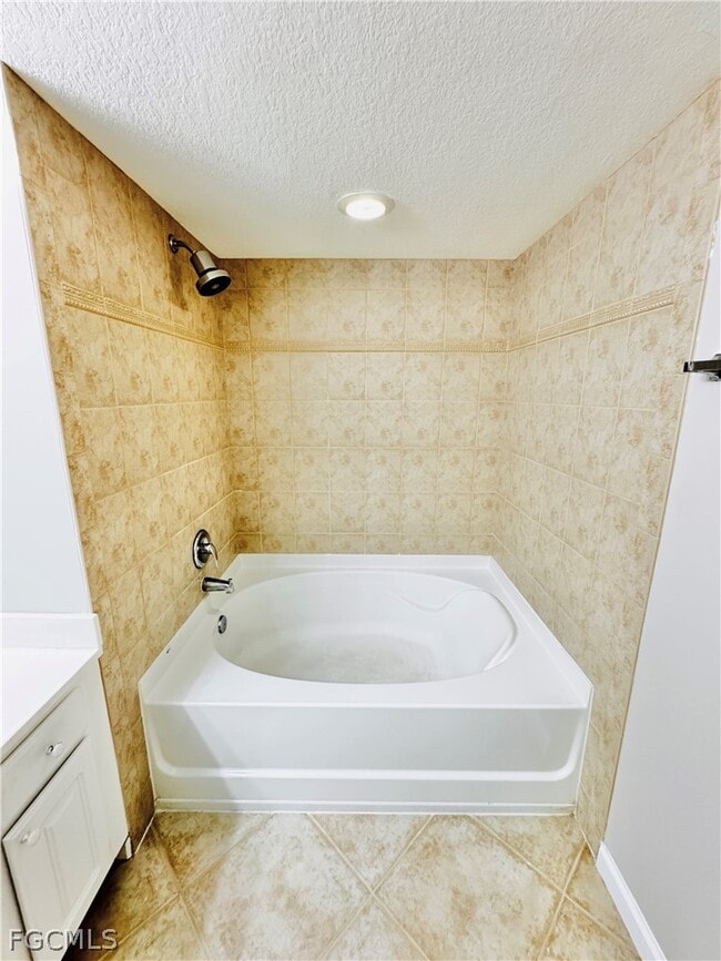 Building Photo - 4109 Residence Drive