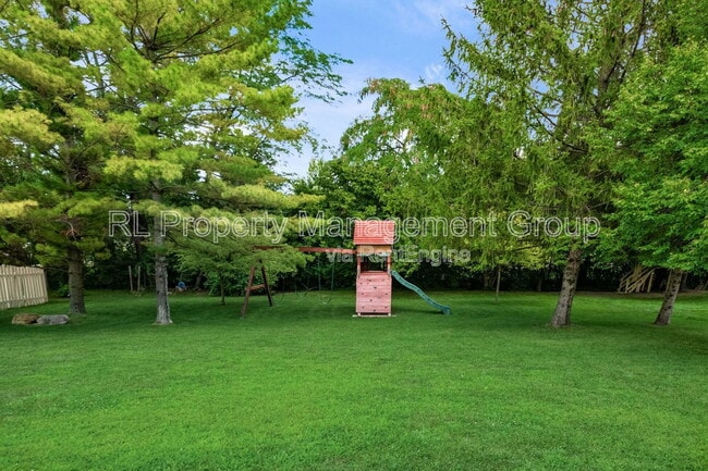 Building Photo - 2940 Wynridge Dr