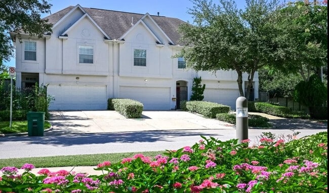 Primary Photo - 6714 Montclair Dr