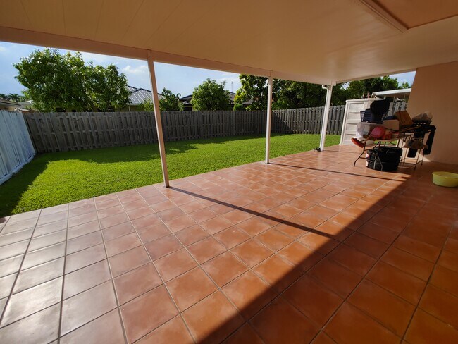 Building Photo - 894 NW 134th Pl